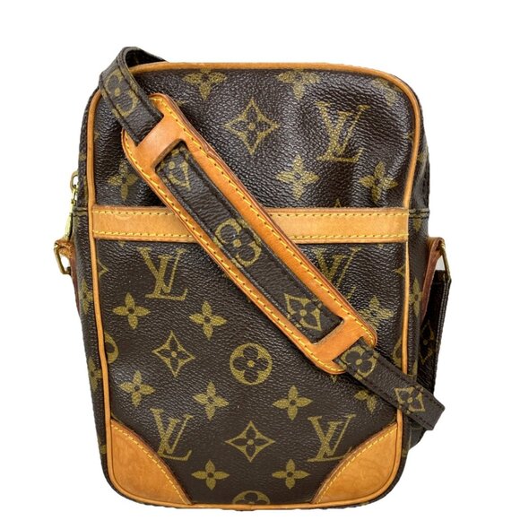 Auth 1995 Louis Vuitton NICE PATINA Amazone Camera Bag Crossbody Monogram - Picture 1 of 16